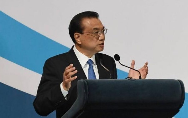 东盟峰会：中国提出维持亚洲财政稳定的措施