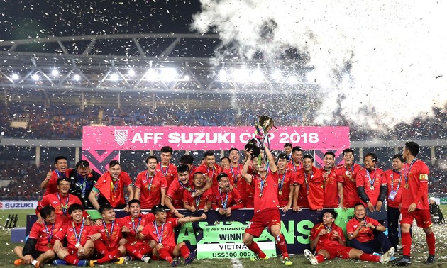 夺得2018年铃木杯东南亚足球锦标赛冠军越南队获重奖