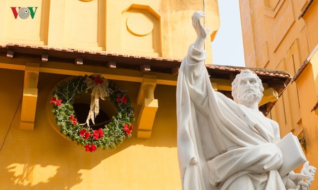 祥和的圣诞节展示了宗教信仰的自由