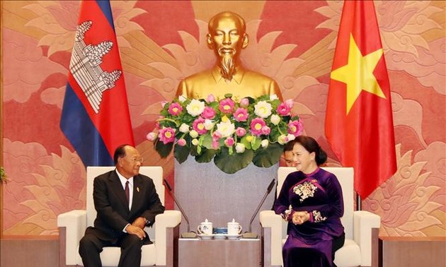 柬埔寨国会主席韩桑林圆满结束访越行程