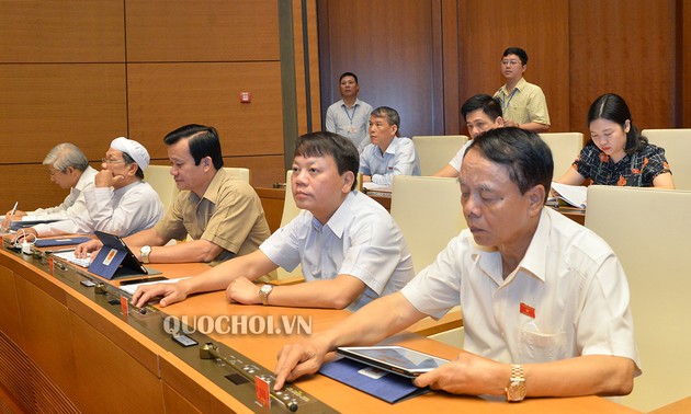 越南14届国会7次会议通过《税务管理法修正案》