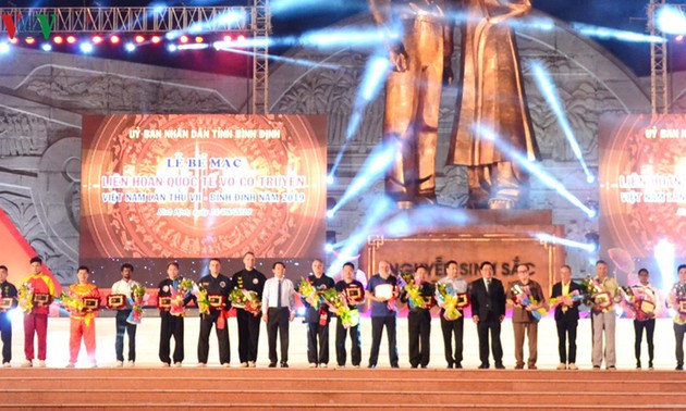 越南传统武术国际联欢节闭幕