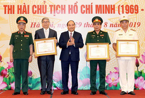 越南政府总理阮春福出席保存和保护胡志明主席遗体50周年总结会议