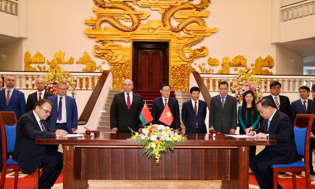 越南-白俄罗斯加强各领域合作