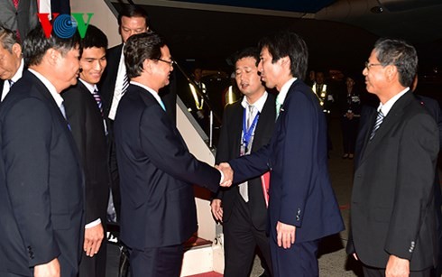 Thủ tướng Nguyễn Tấn Dũng tới Tokyo (Nhật Bản)