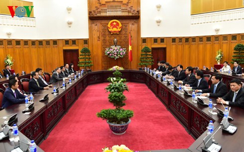 Phó Thủ tướng Trịnh Đình Dũng tiếp Trưởng đại diện JICA tại Việt Nam và đoàn doanh nghiệp nước ngoài