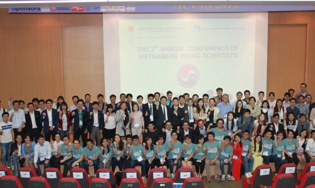 Hoạt động nghiên cứu khoa học của trí thức trẻ Việt Nam tại Hàn Quốc