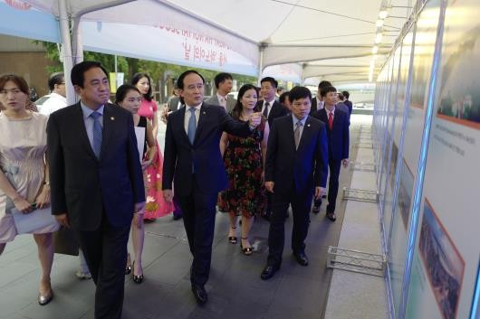 Đoàn đại biểu Hà Nội thăm và làm việc tại thành phố Seoul, Hàn Quốc