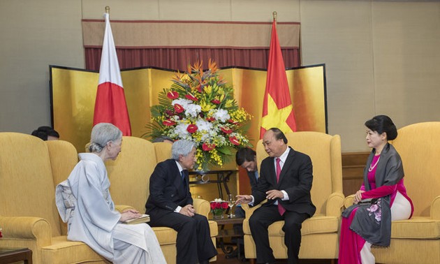Thủ tướng Nguyễn Xuân Phúc hội kiến Nhà vua và Hoàng hậu Nhật Bản