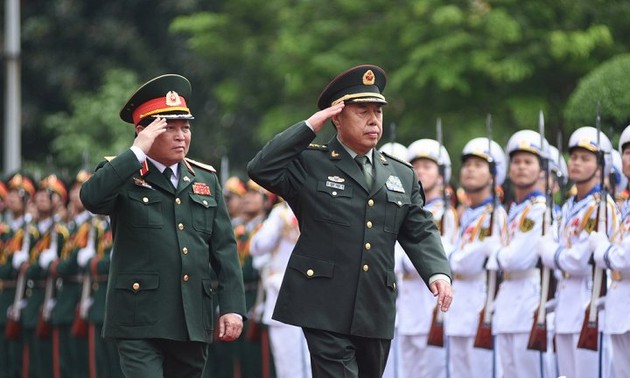 Thủ tướng Nguyễn Xuân Phúc tiếp Phó Chủ tịch Quân ủy Trung ương Trung Quốc