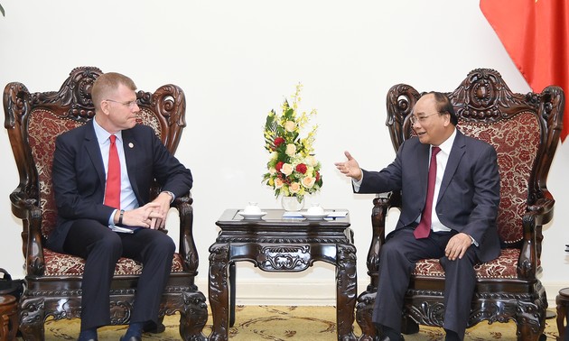 Thủ tướng Nguyễn Xuân Phúc tiếp Phó Chủ tịch Ngân hàng phát triển Châu Á 