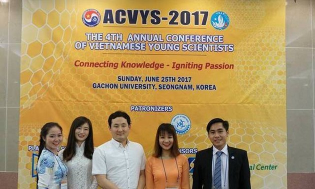 Sinh viên Việt Nam trường Đại học Gachon nỗ lực trong nghiên cứu khoa học và các hoạt động xã hội