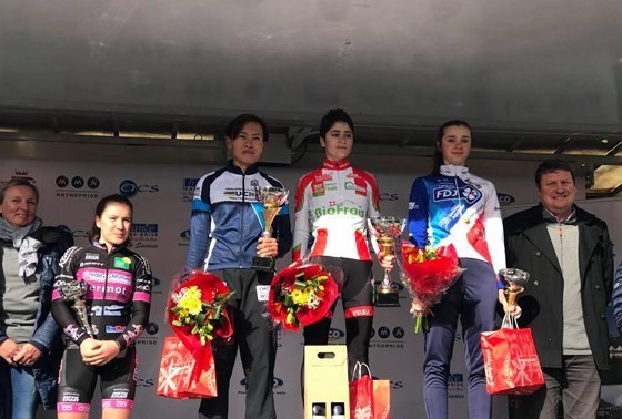 Nguyễn Thị Thật giành ngôi á quân giải xe đạp nữ nước Pháp