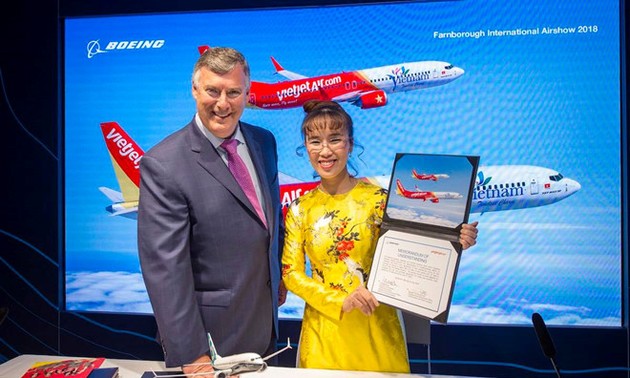 Vietjet ký kết mua 100 máy bay Boeing và 50 máy bay Airbus 