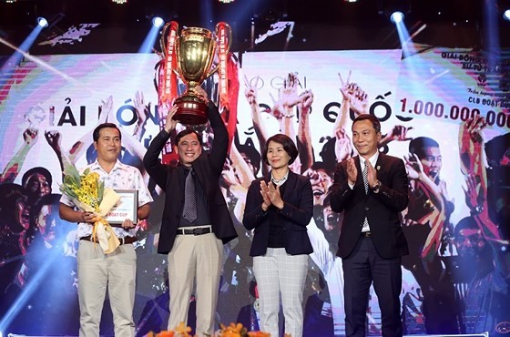 Gala tôn vinh các tập thể, cá nhân có đóng góp cho mùa giải bóng đá chuyên nghiệp Việt Nam thành công