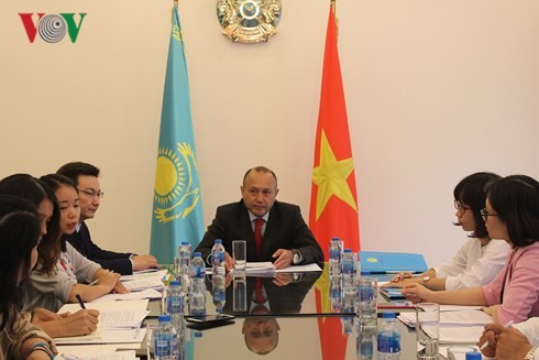 Tăng cường hợp tác nhiều mặt giữa Việt Nam và Kazakhstan