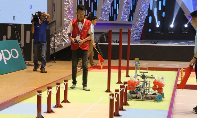 Khai mạc vòng chung kết cuộc thi sáng tạo robot Việt Nam năm 2019
