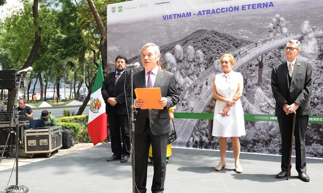 Triển lãm ảnh về đất nước, con người Việt Nam tại Mexico