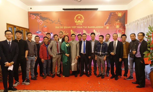 Đại sứ quán Việt Nam tại Bangladesh tổ chức Tết cộng đồng xuân Canh Tý 2020