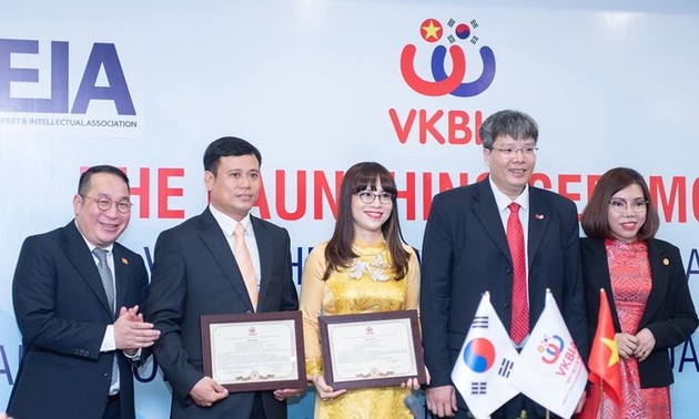 Ra mắt Hội Chuyên gia và trí thức Việt Nam – Hàn Quốc