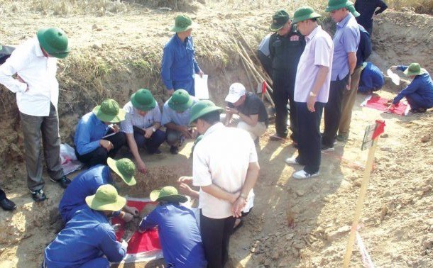 Quy tập, đưa hài cốt liệt sĩ Việt Nam hy sinh tại Lào về nước  