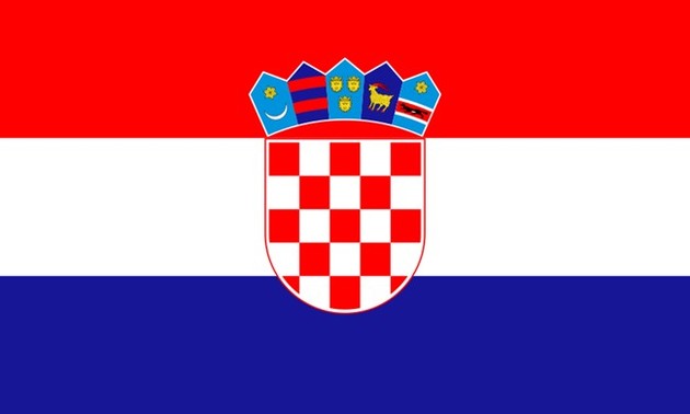 Điện mừng Quốc khánh Cộng hòa Croatia và Slovenia