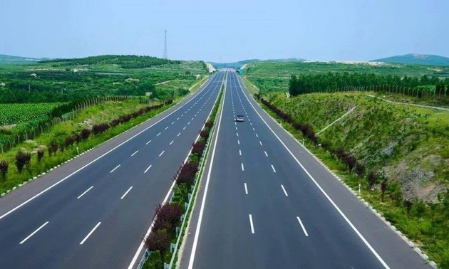 Campuchia thông qua thỏa thuận khung về xây dựng đường cao tốc kết nối với Việt Nam