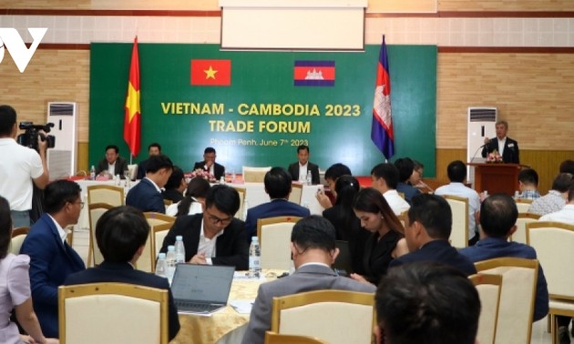Doanh nghiệp Việt Nam – Campuchia tăng cường hợp tác cùng phát triển