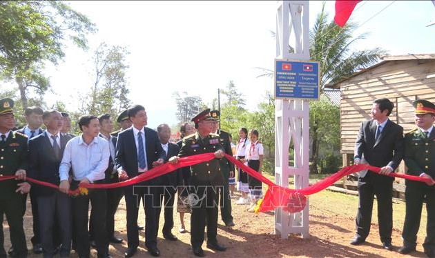 Thắt chặt quan hệ đoàn kết đặc biệt giữa hai tỉnh Quảng Bình và Khăm Muộn, Lào
