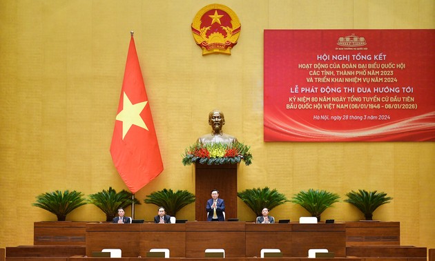 Chủ tịch Quốc hội Vương Đình Huệ dự Hội nghị triển khai nhiệm vụ của Đoàn đại biểu Quốc hội các tỉnh, thành phố
