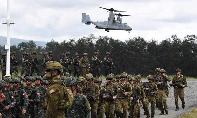 Australia, Philippines hold first joint military exercises in East Sea