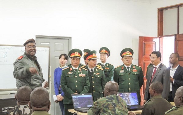 Вьетнам и Мозамбик расширяют сотрудничество в области обороны