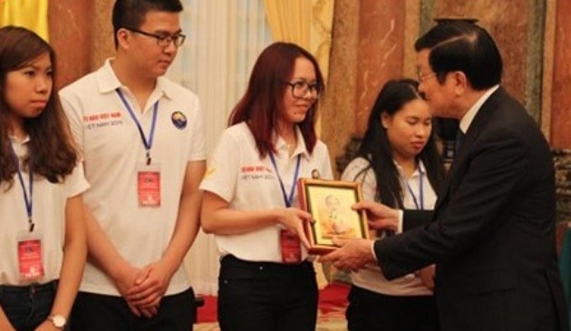 Государство всегда приветствует молодых вьетнамских эмигрантов, вернувшихся на Родину