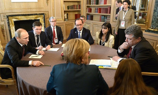 Лидеры Франции, Германии, России и Украины договорились встретиться в октябре