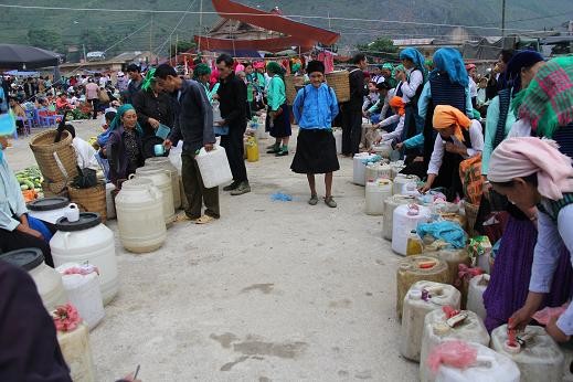 Сельские базары в горной провинции Хазянг