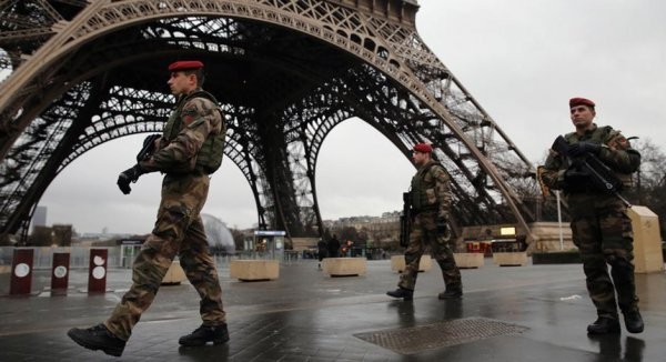 Франция планирует повысить бюджетные расходы на национальную безопасность
