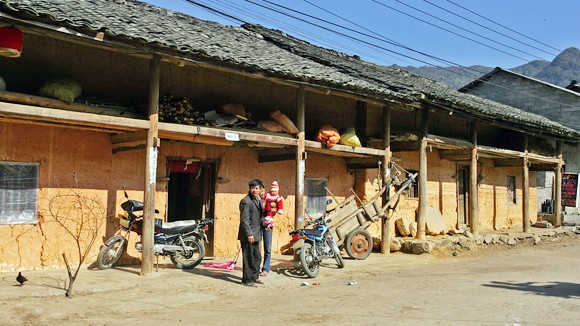 Фобанг – спокойный городок на каменном плоскогорье Донгван
