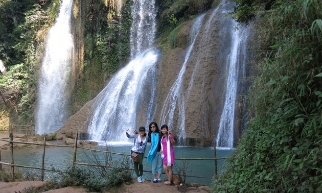 Водопад Заййем в городке Мокчау