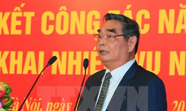 Определены задачи канцелярии ЦК Компартии Вьетнама на 2016 год