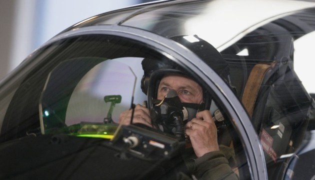 Нидерланды решили принять участие в нанесении авиаударов по позициям боевиков в Сирии