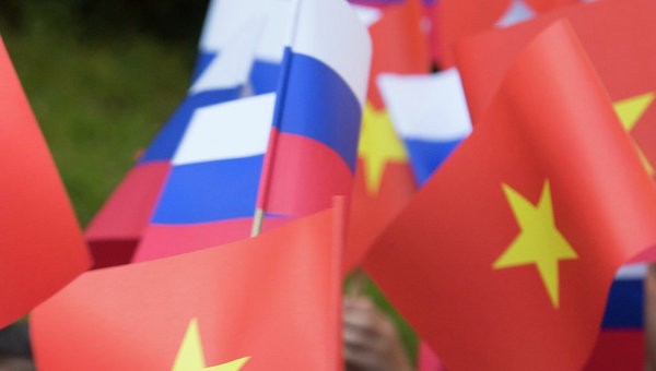 Вьетнам и Россия непрерывно развивают и укрепляют двусторонние отношения