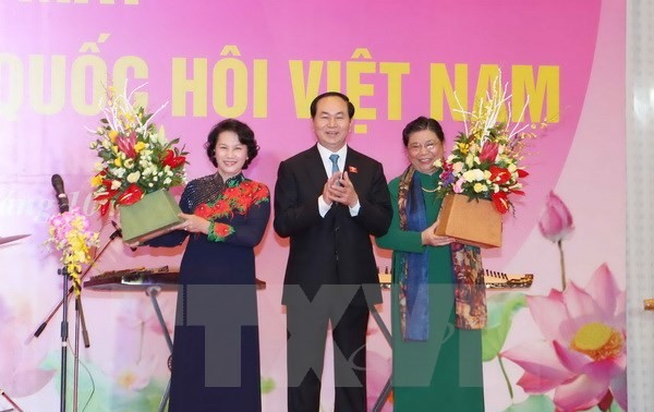 Представлен состав группы женщин-депутатов парламента Вьетнама 14-го созыва