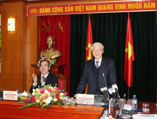 Нгуен Фу Чонг провёл рабочую встречу с Отделом ЦК КПВ по экономическим вопросам