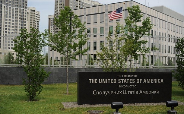 Произошёл взрыв у посольства США на Украине