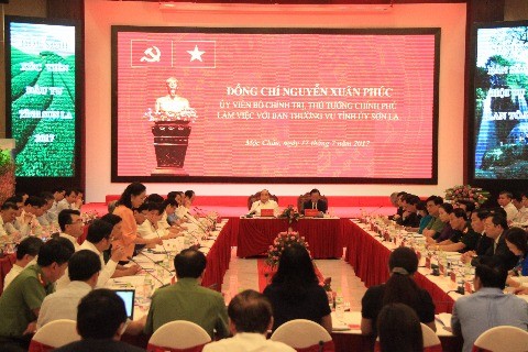 Нгуен Суан Фук провёл рабочую встречу с руководством провинции Шонла