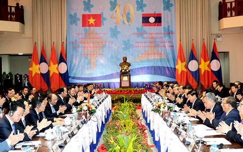 Во Вьентьяне прошло 40-е заседание вьетнамо-лаосской межправительственной комиссии