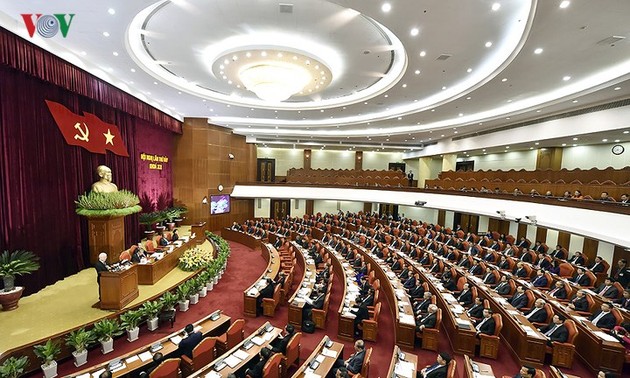 В Ханое прошел первый день работы 7-го пленума ЦК КПВ 12-го созыва