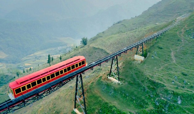 Экскурсия по Шапе на панорамном поезде