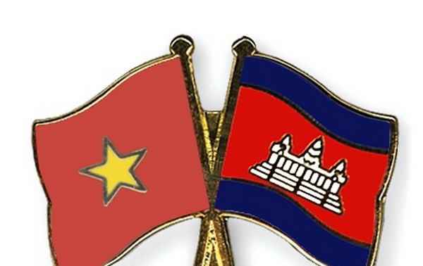 Вьетнам поздравил Камбоджу с Днём независимости