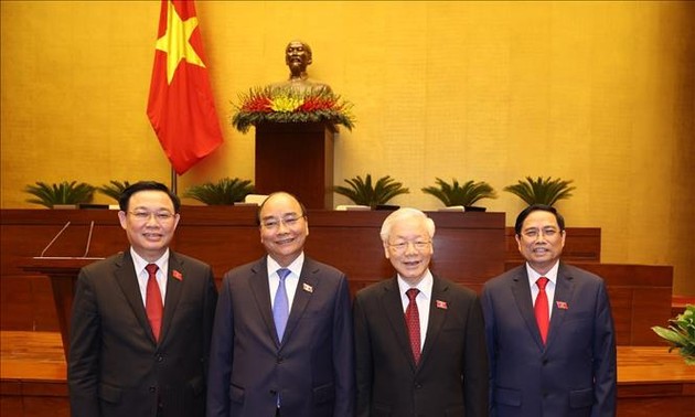 Руководители разных стран поздравили руководителей партии, государства, правительства и парламента Вьетнама